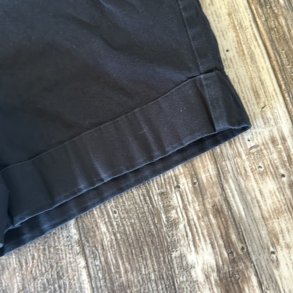 WHITE BLACK/HOUSE MARKET WOMEN BLACK SHORTS, SIZE 2 - Picture 5 of 12